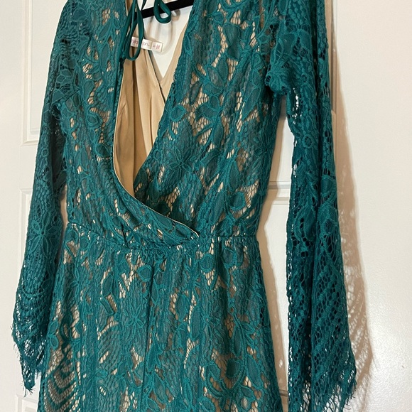 Green lace Boho romper Xhileration size Small - Picture 8 of 10
